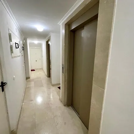 2 Bedrooms In Larimar Κάλπε