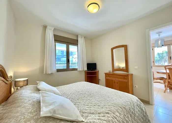 2 Bedrooms In Larimar