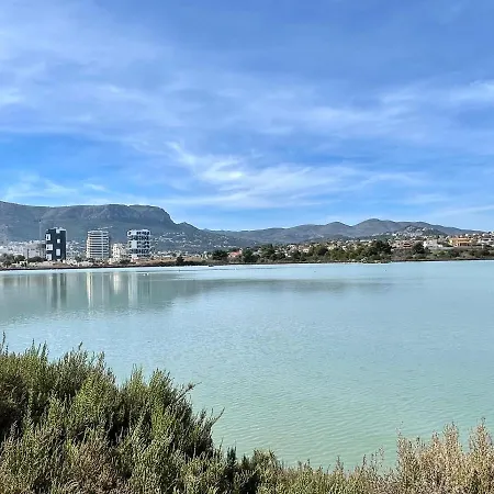 2 Bedrooms In Larimar *