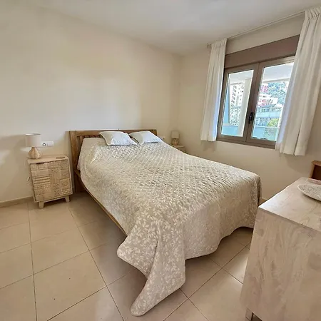 2 Bedrooms In Larimar Calp